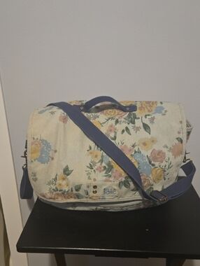 Billabong Floral Canvas Messenger Bag in Cream, Yellow and Blue